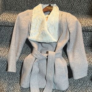 Jessica Simpson Gray Coat with Cream Collar
